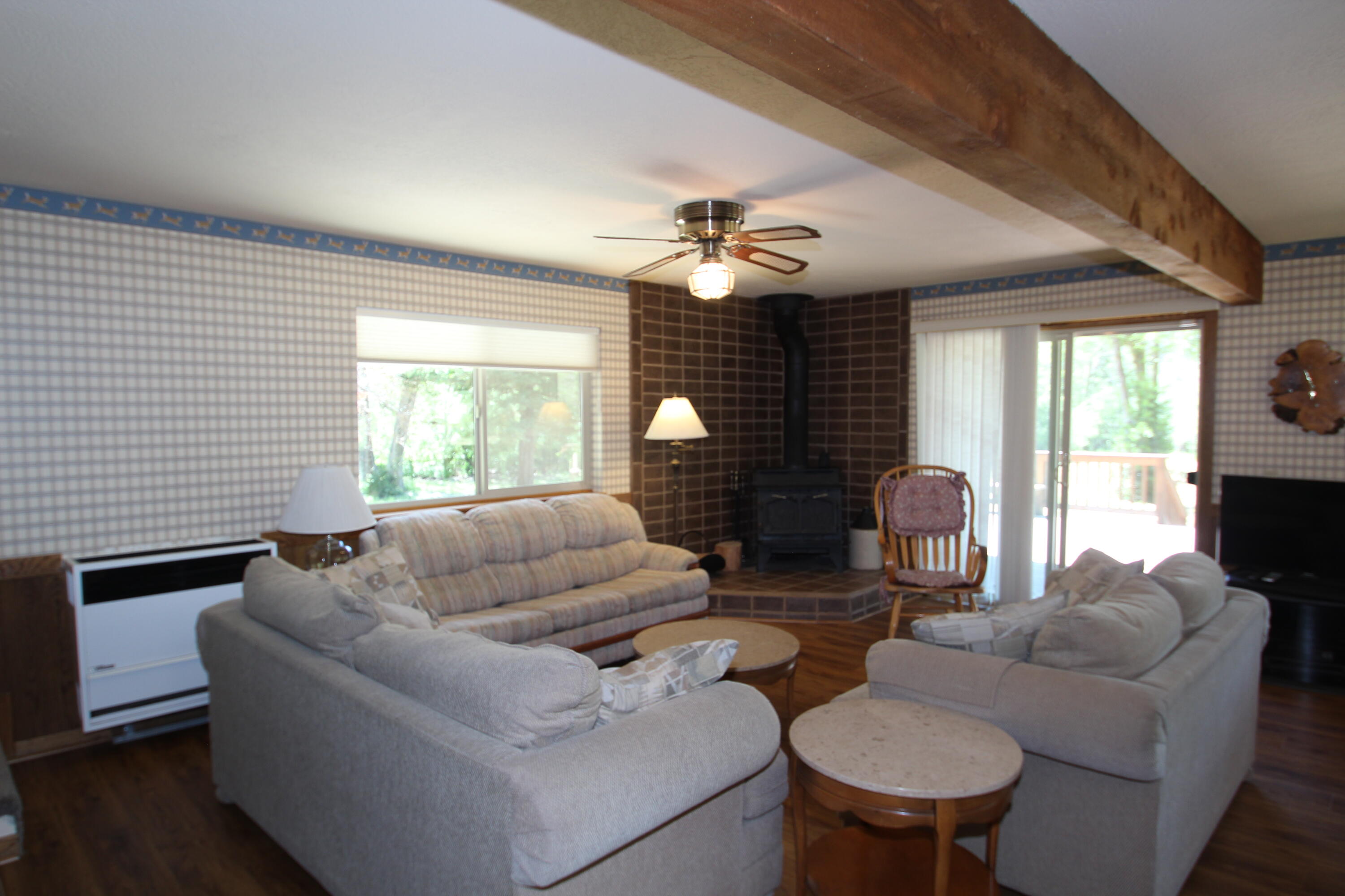 2101 Nelson Drive Springville, CA 93265 - Photo 2 of 59