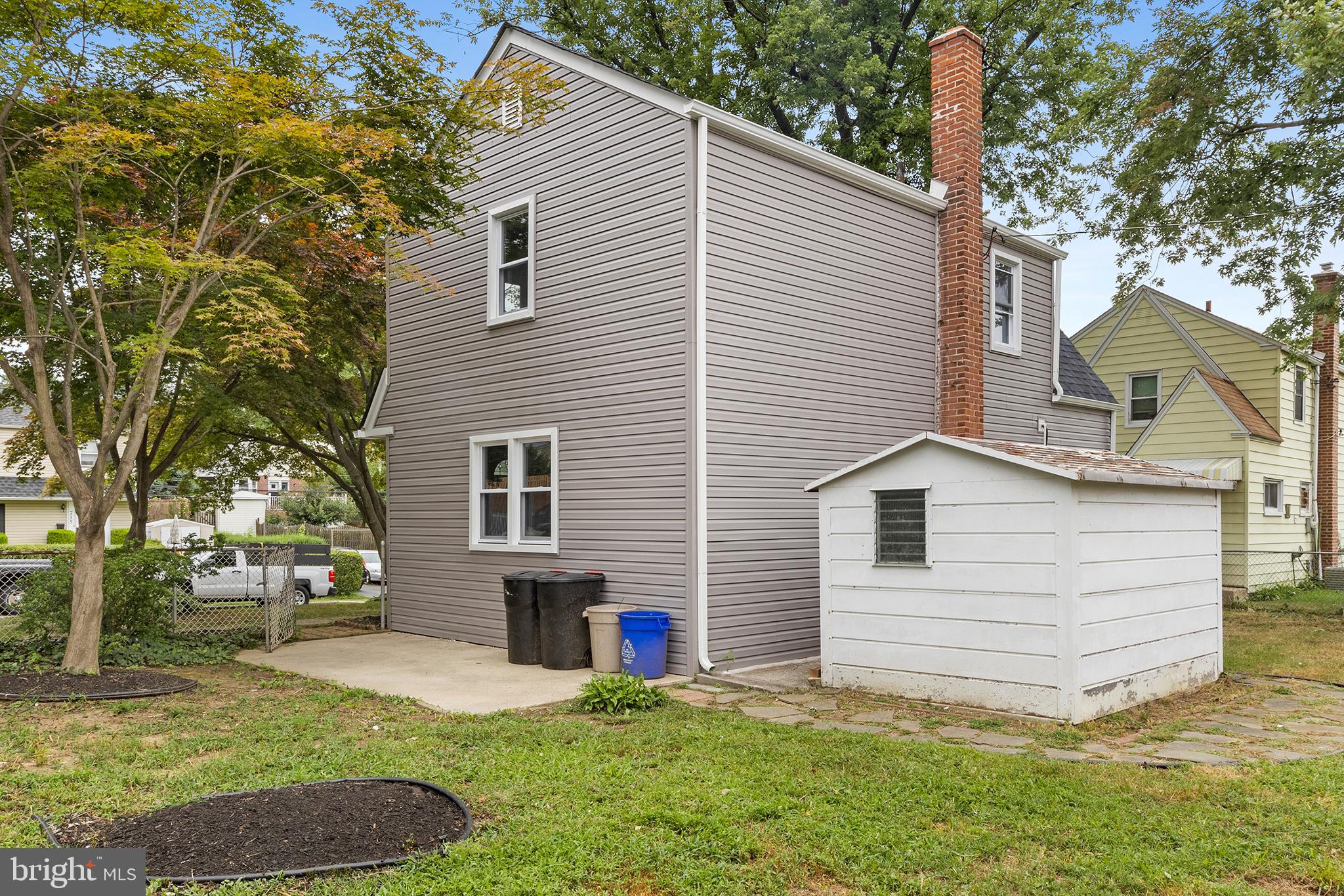 734 Thorndale Road Aldan, PA 19018 - Photo 4 of 23 Gallery Image 4