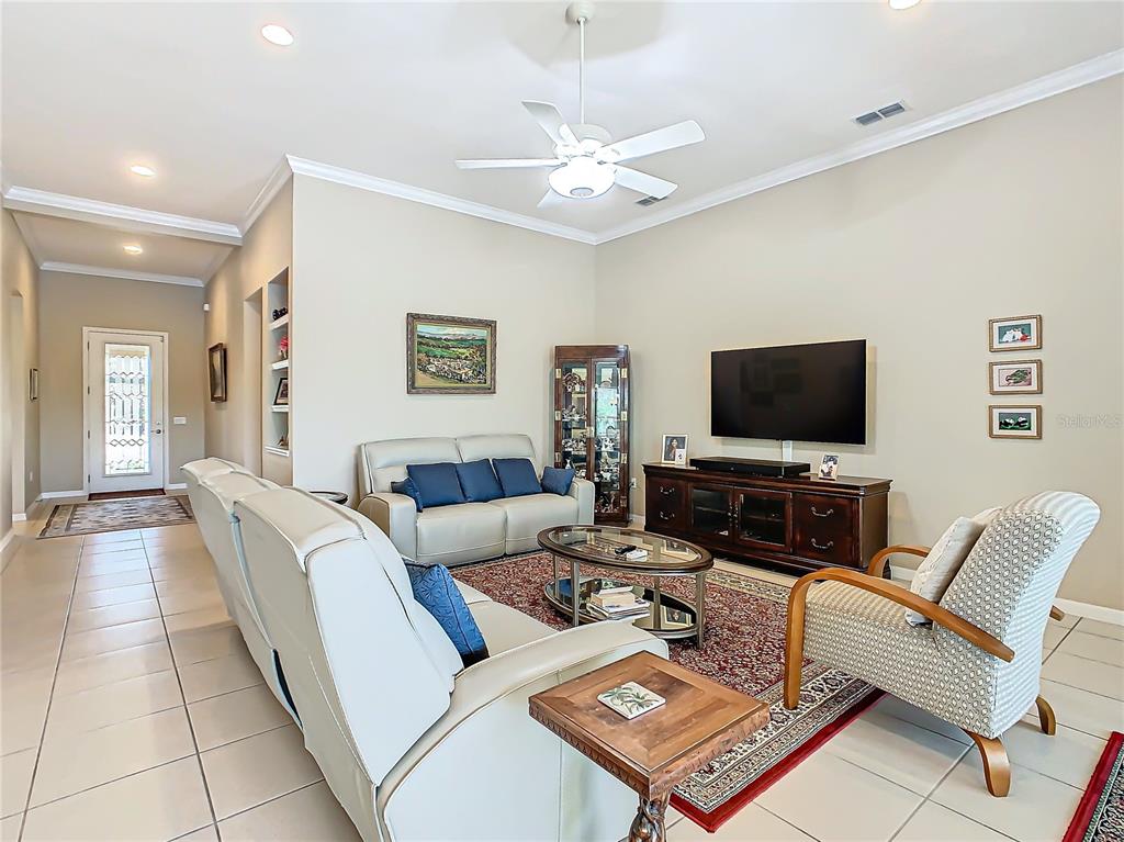 678 Irvine Ranch Road Kissimmee, FL 34759 - Photo 9 of 80 Gallery Image 9