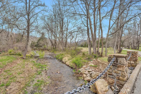 $5,499,950 | 1066 Greyledge Road, Buchanan, VA 24066