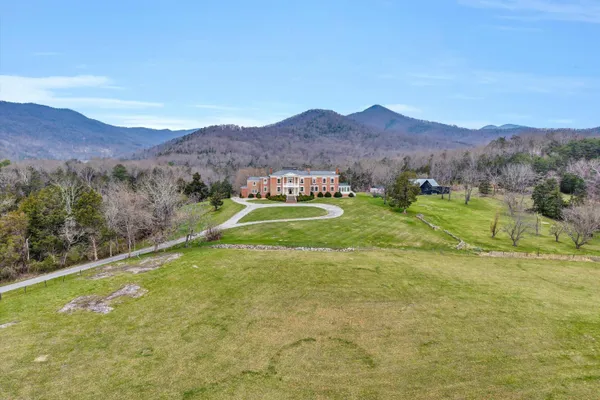 $5,499,950 | 1066 Greyledge Road, Buchanan, VA 24066