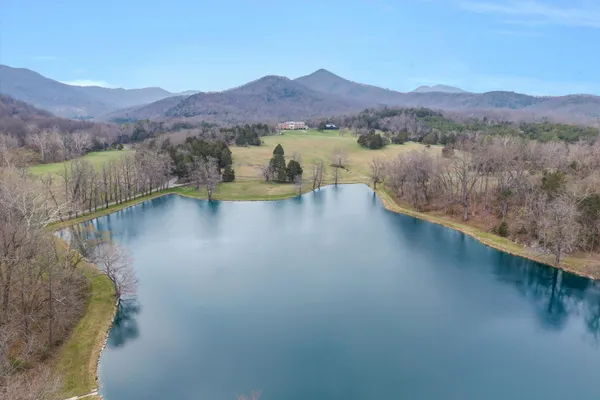 $5,499,950 | 1066 Greyledge Road, Buchanan, VA 24066