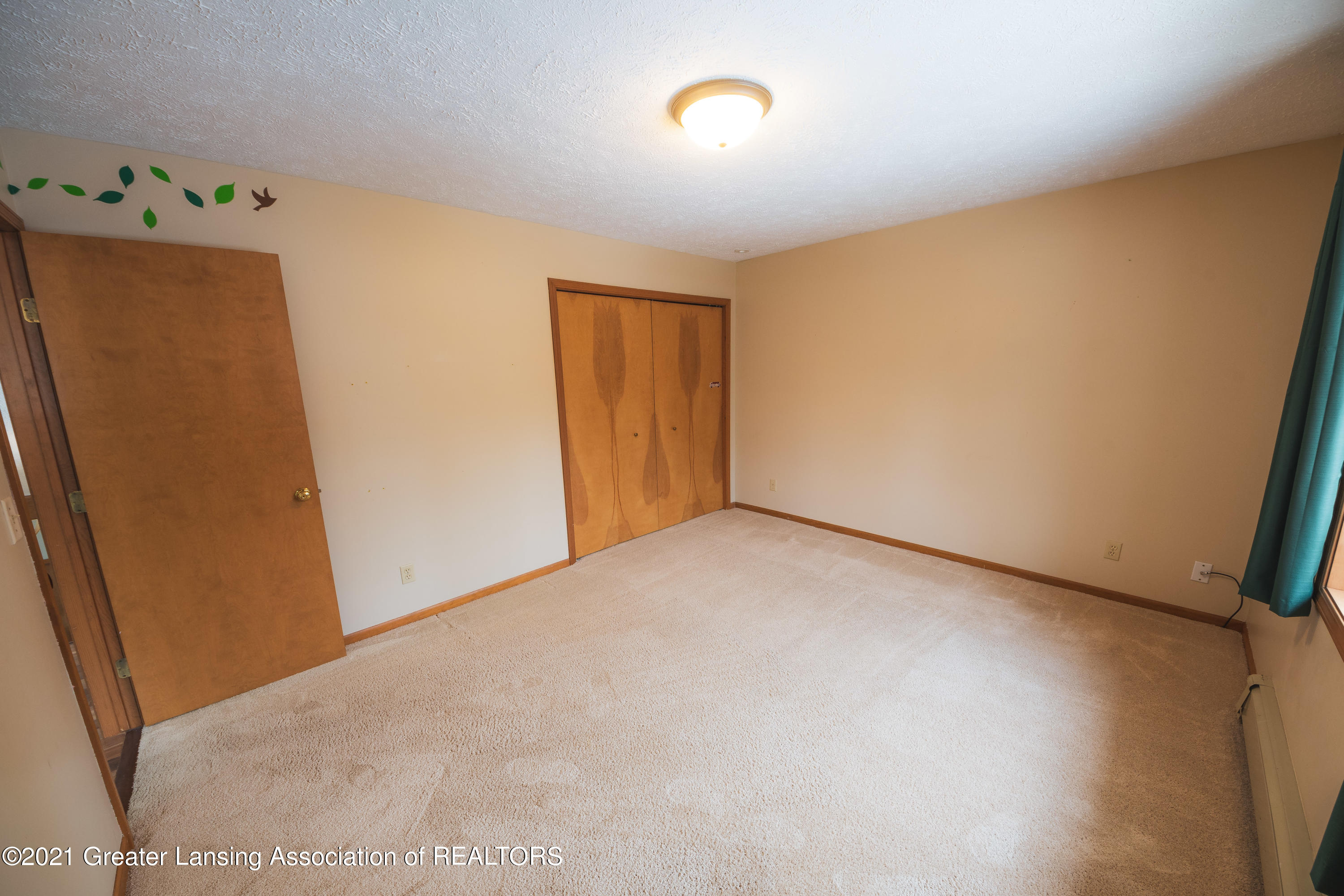 238 Williamsburg Road Lansing, MI 48917 - Photo 21 of 49 Williamsburg-21