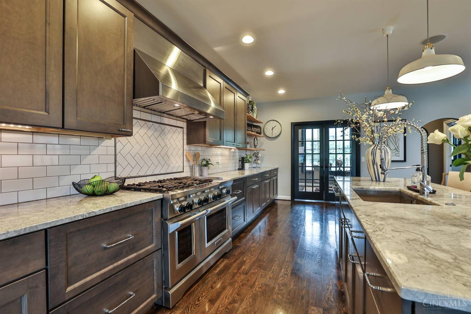 2907 Riverside Drive Cincinnati, OH 45226 - Photo 43 of 75