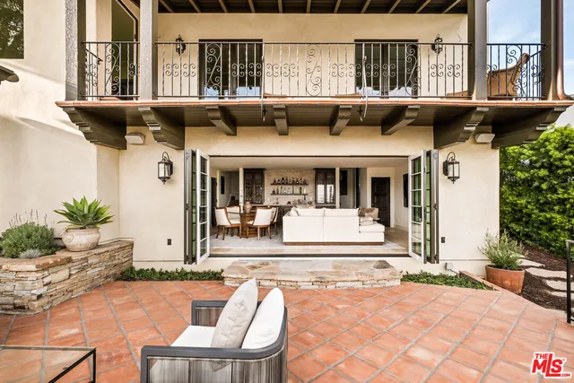 $4,399,000 | 7020 La Presa Drive, Los Angeles, CA 90068