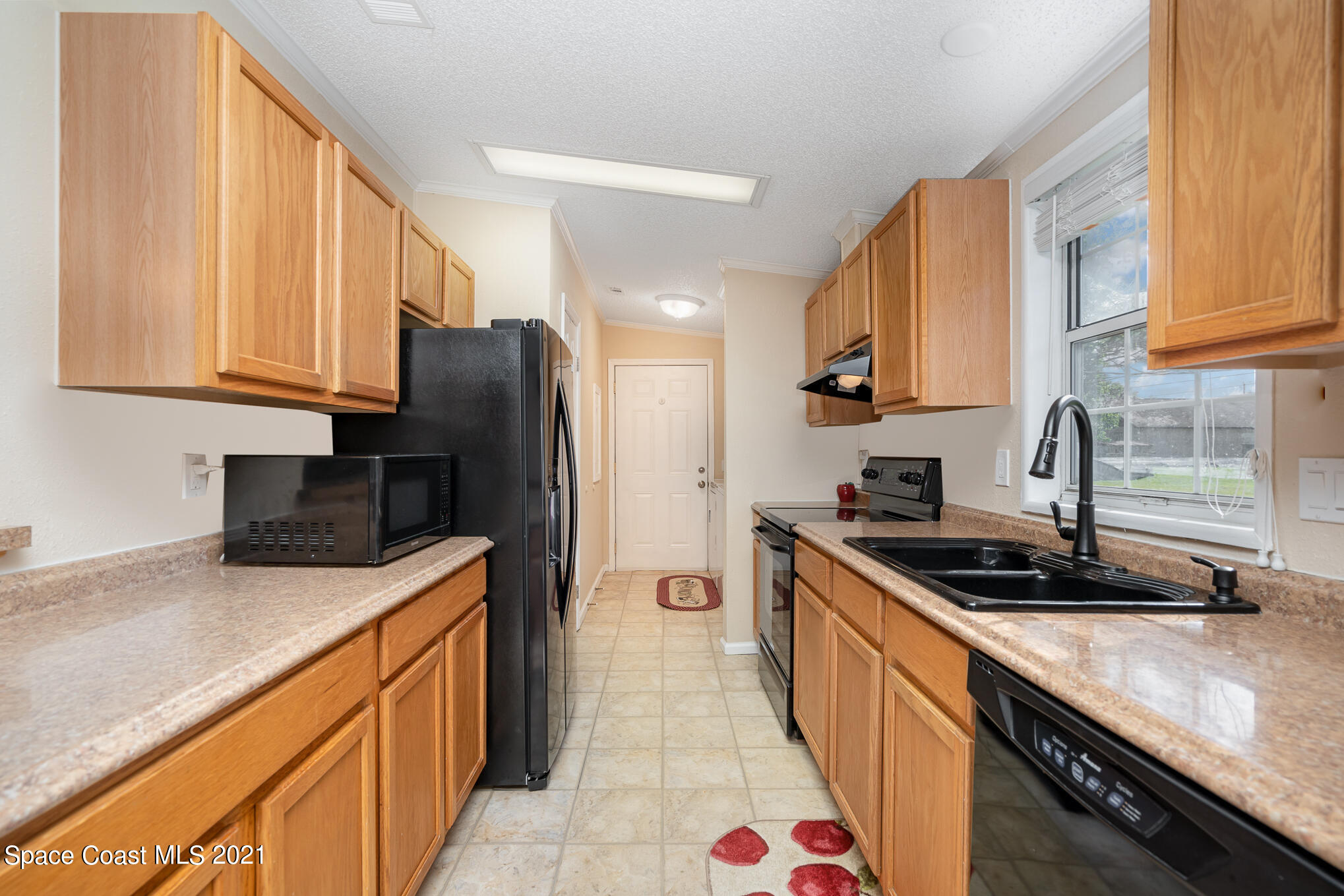 7050 Bismark Road Cocoa, FL 32927 - Photo 15 of 22 Kitchen