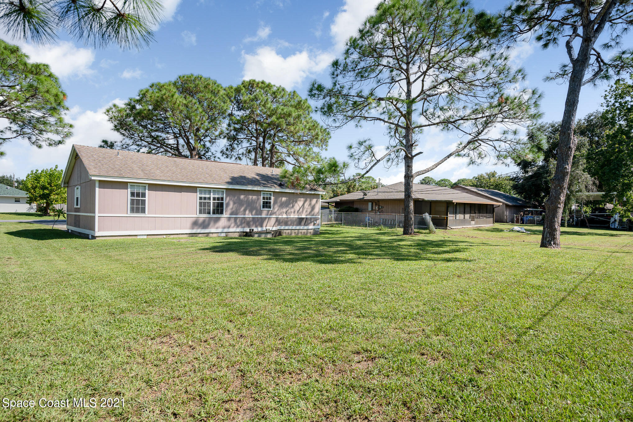 7050 Bismark Road Cocoa, FL 32927 - Photo 20 of 22 Large Back Yard