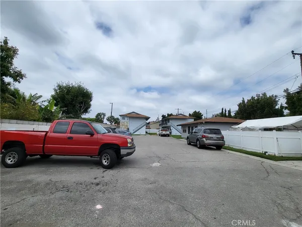 $2,295 | 6663 Gundry Avenue, Unit 1, Long Beach, CA 90805