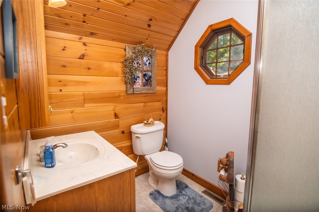 205 Stratton Lane Flushing, OH 43977 - Photo 15 of 46