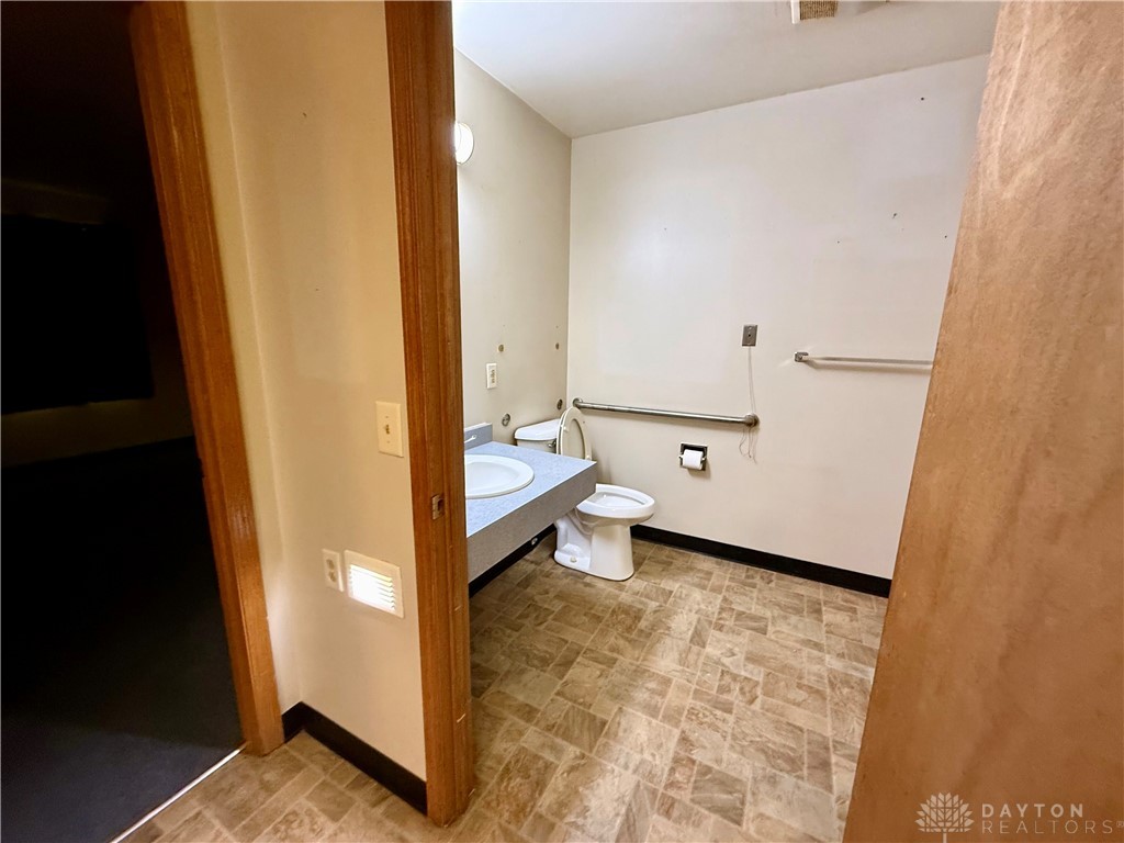 5435 East Westbrook Road Clayton, OH 45315 - Photo 26 of 90