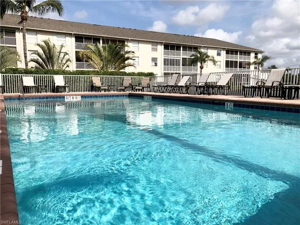 $2,700 | 3264 Amanda Lane, Unit 4, Naples, FL 34109