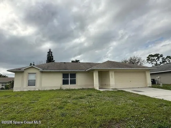 $2,200 | 1492 Glencove Avenue Northwest, Palm Bay, FL 32907