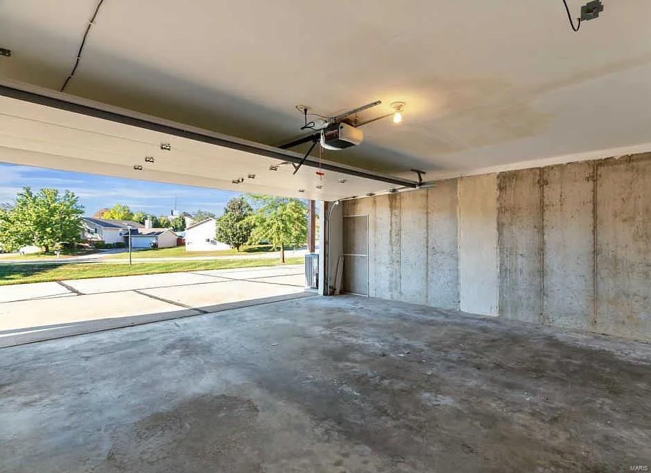 1241 Monaco Lane St. Charles, MO 63303 - Photo 17 of 19