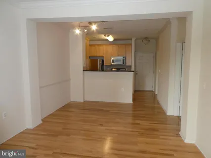 $1,900 | 11750 Old Georgetown Road, Unit 2320, North Bethesda, MD 20852