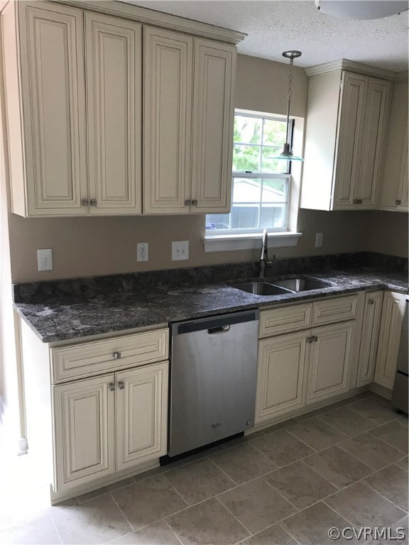 4024 Bolling Road Richmond, VA 23223 - Photo 3 of 21 Gallery Image 3
