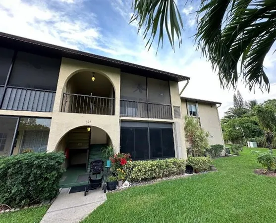 $1,850 | 327 Pine Ridge Circle, Unit B2, Greenacres, FL 33463