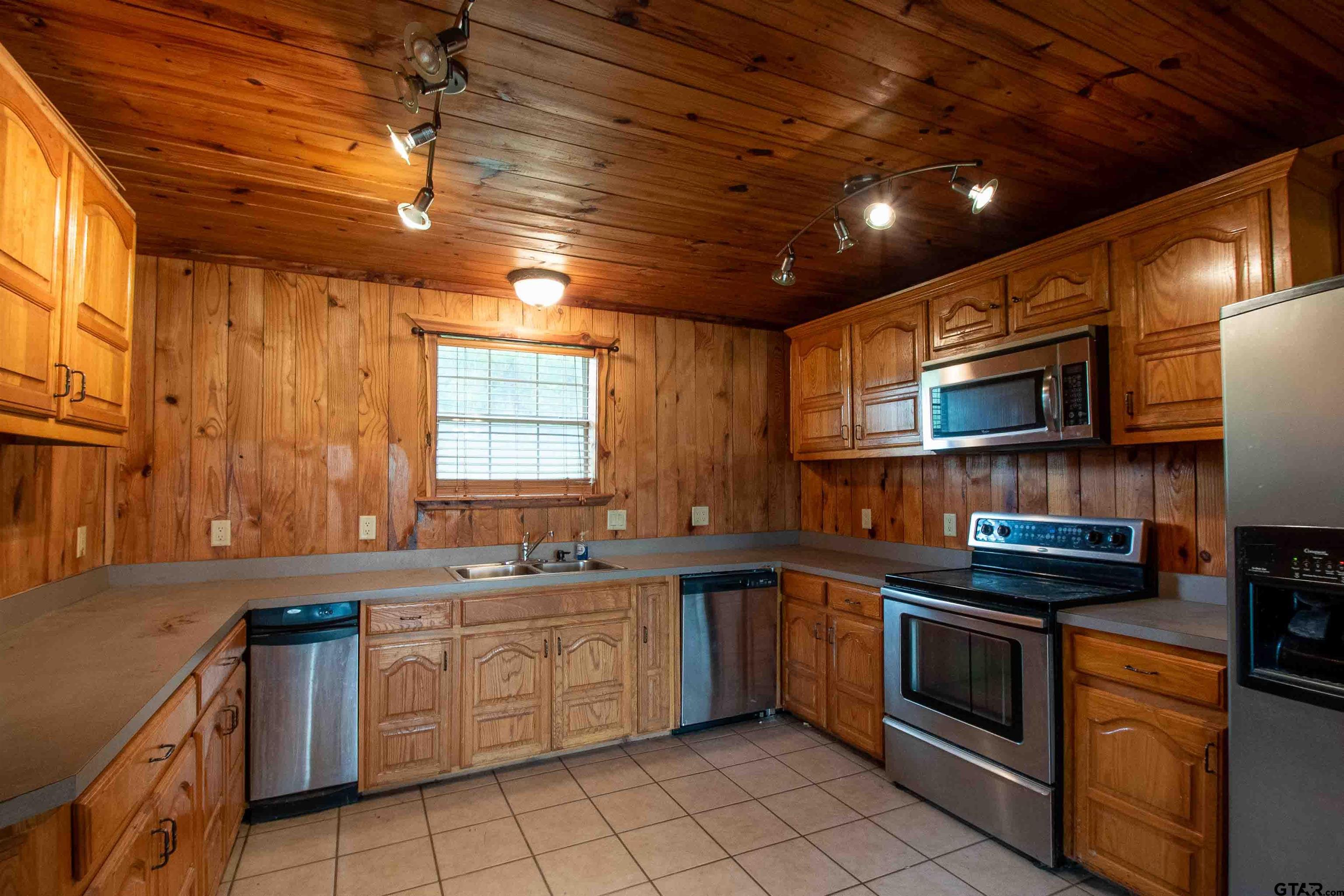 3389 Pvt Road Van, TX 75790 - Photo 5 of 31 Gallery Image 5