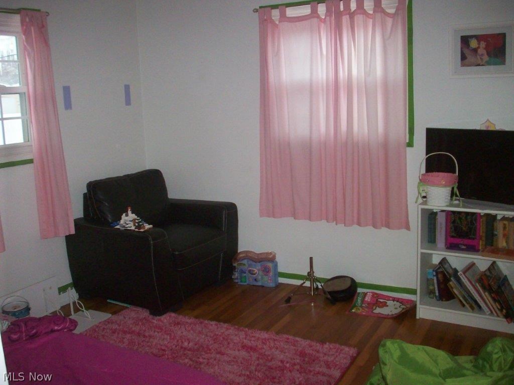 748 Edgewood Road Cleveland, OH 44143 - Photo 5 of 6 Gallery Image 5