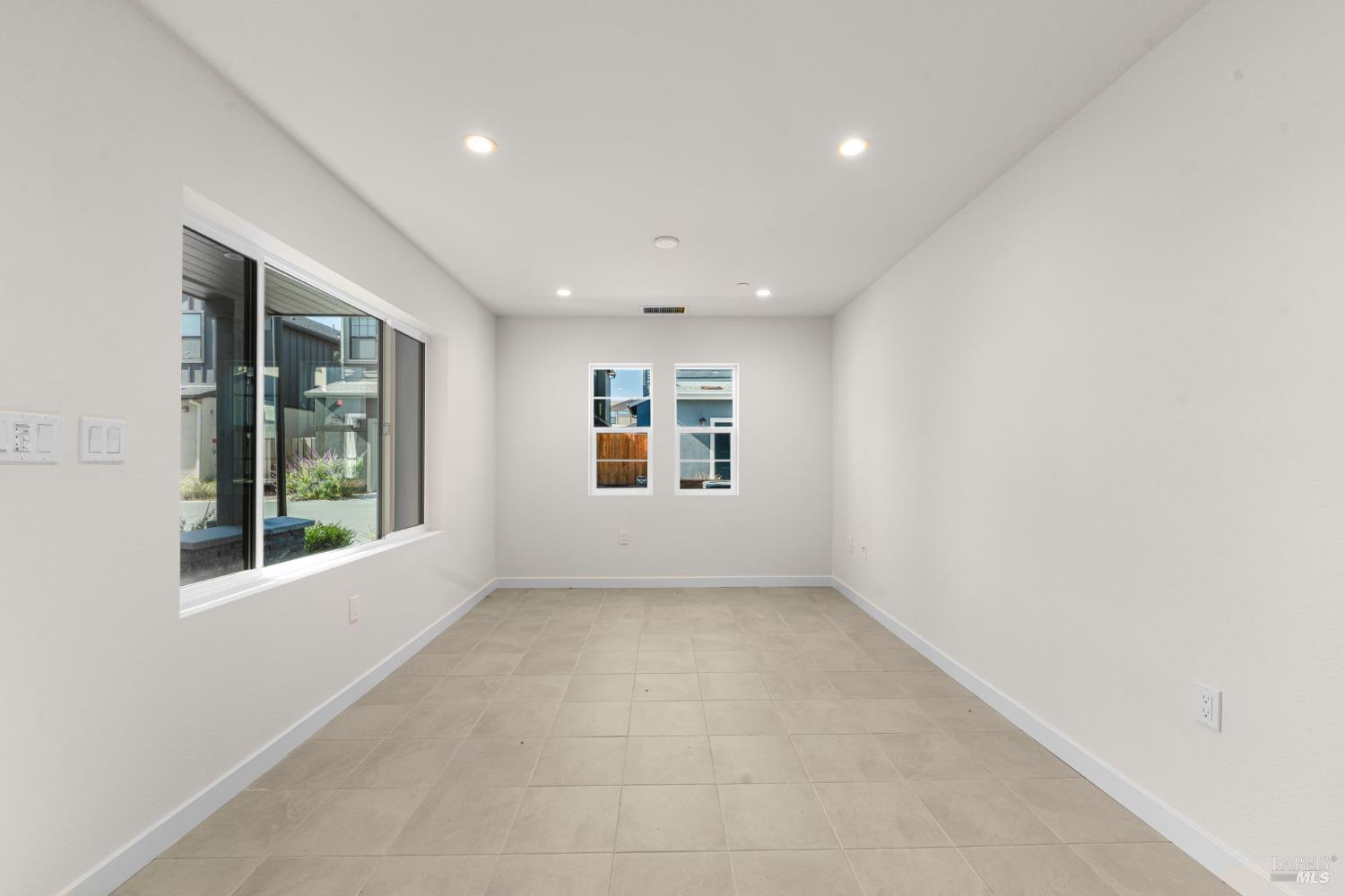 1448 Waterside Lane Rohnert Park, CA 94928 - Photo 34 of 35 an empty room with windows