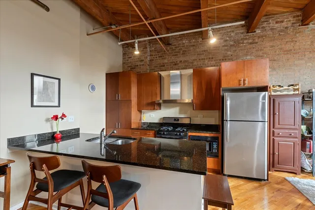 $350,000 | 1040 West Adams Street, Unit 459, Chicago, IL 60607