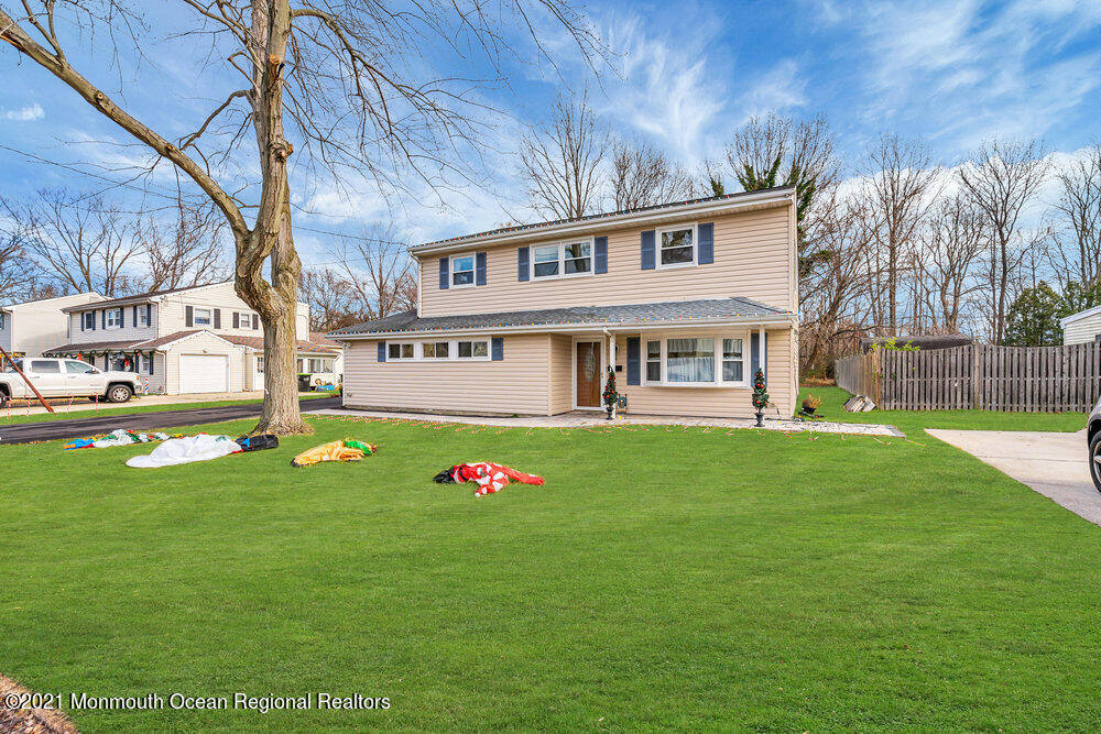 8 Carriage Road North Hazlet, NJ 07730 - Photo 1 of 52 004_dsc01607-1