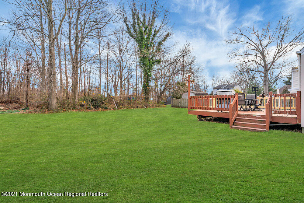 8 Carriage Road North Hazlet, NJ 07730 - Photo 20 of 52 036_dsc01582-1