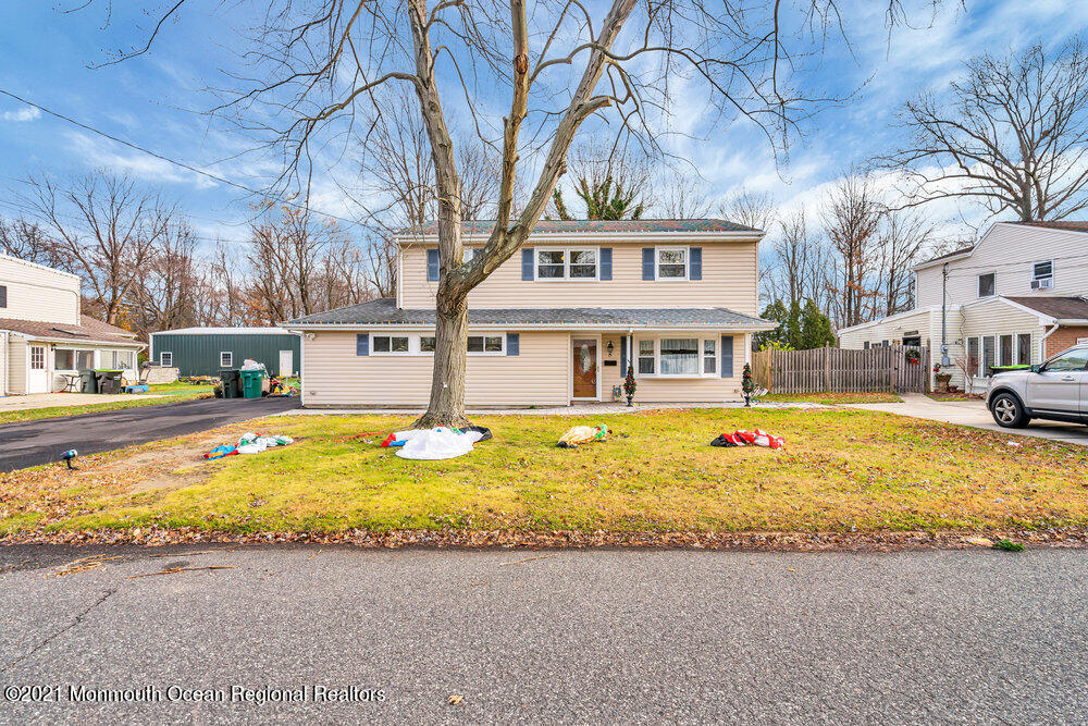 8 Carriage Road North Hazlet, NJ 07730 - Photo 3 of 52 051_dsc01612
