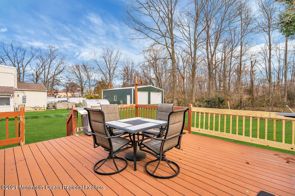 8 Carriage Road North Hazlet, NJ 07730 - Photo 21 of 52 035_dsc01577-1