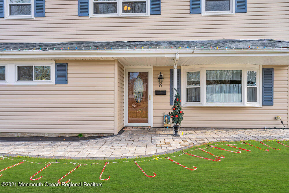 8 Carriage Road North Hazlet, NJ 07730 - Photo 25 of 52 007_dsc01602-1