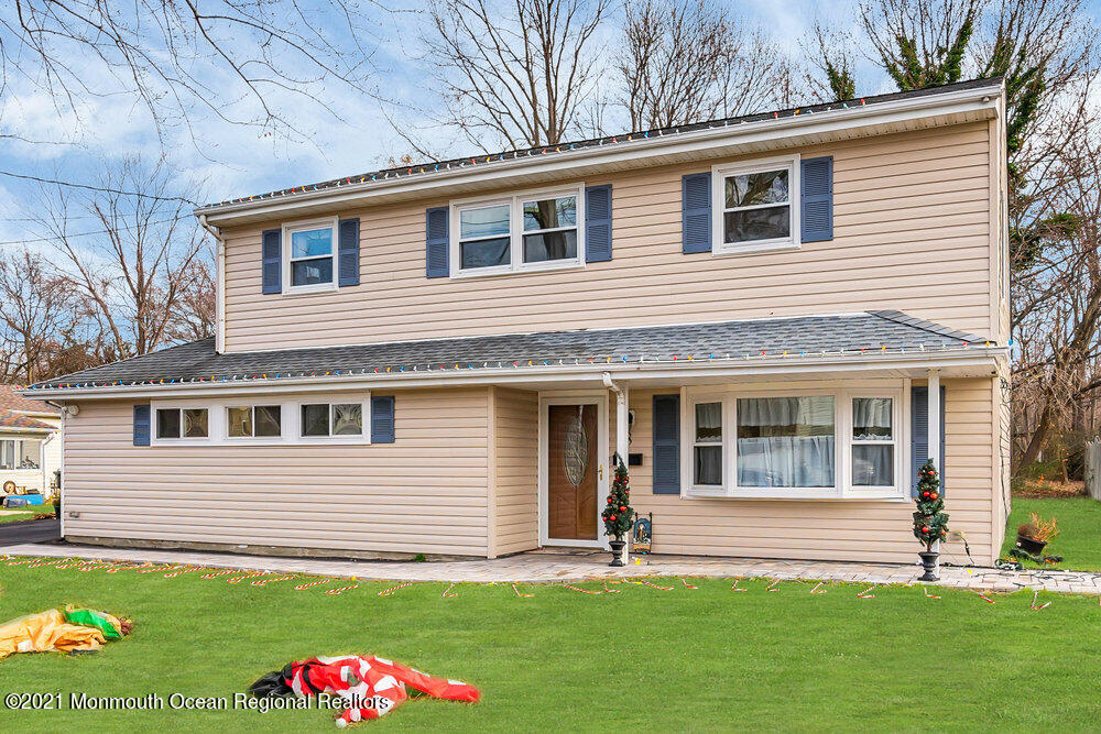 8 Carriage Road North Hazlet, NJ 07730 - Photo 26 of 52 002_dsc01607-1_copy