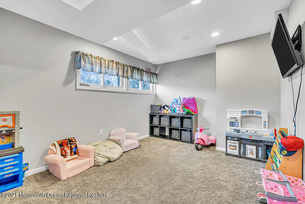 8 Carriage Road North Hazlet, NJ 07730 - Photo 35 of 52 027_dsc01452