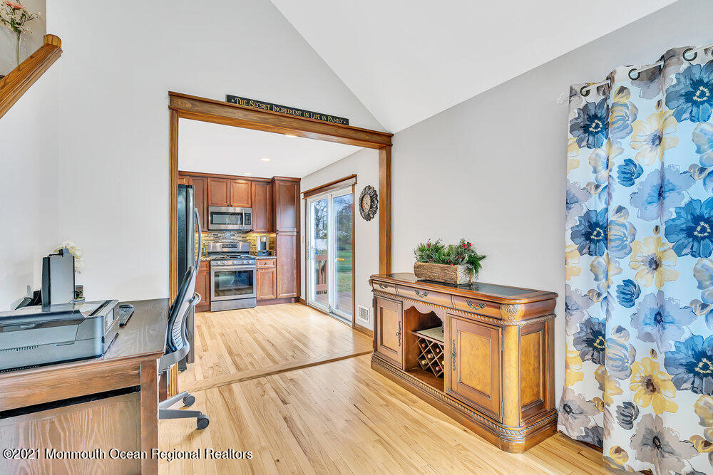 8 Carriage Road North Hazlet, NJ 07730 - Photo 43 of 52 019_dsc01517