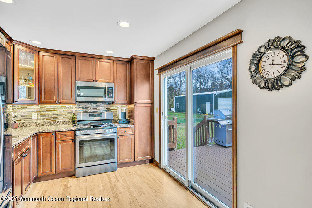 8 Carriage Road North Hazlet, NJ 07730 - Photo 48 of 52 014_dsc01492