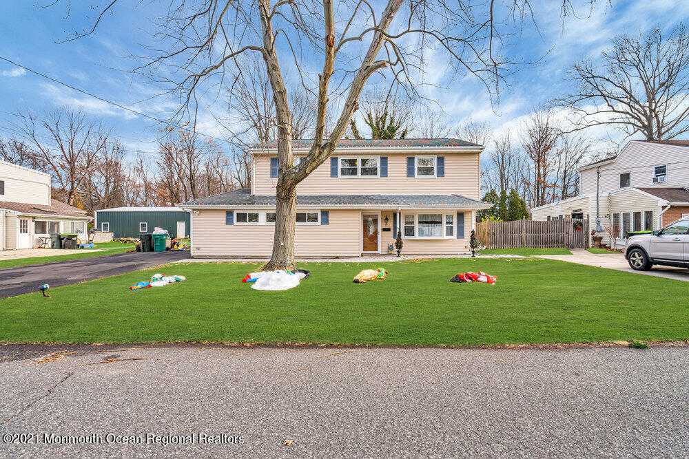 8 Carriage Road North Hazlet, NJ 07730 - Photo 6 of 52 005_dsc01612-1