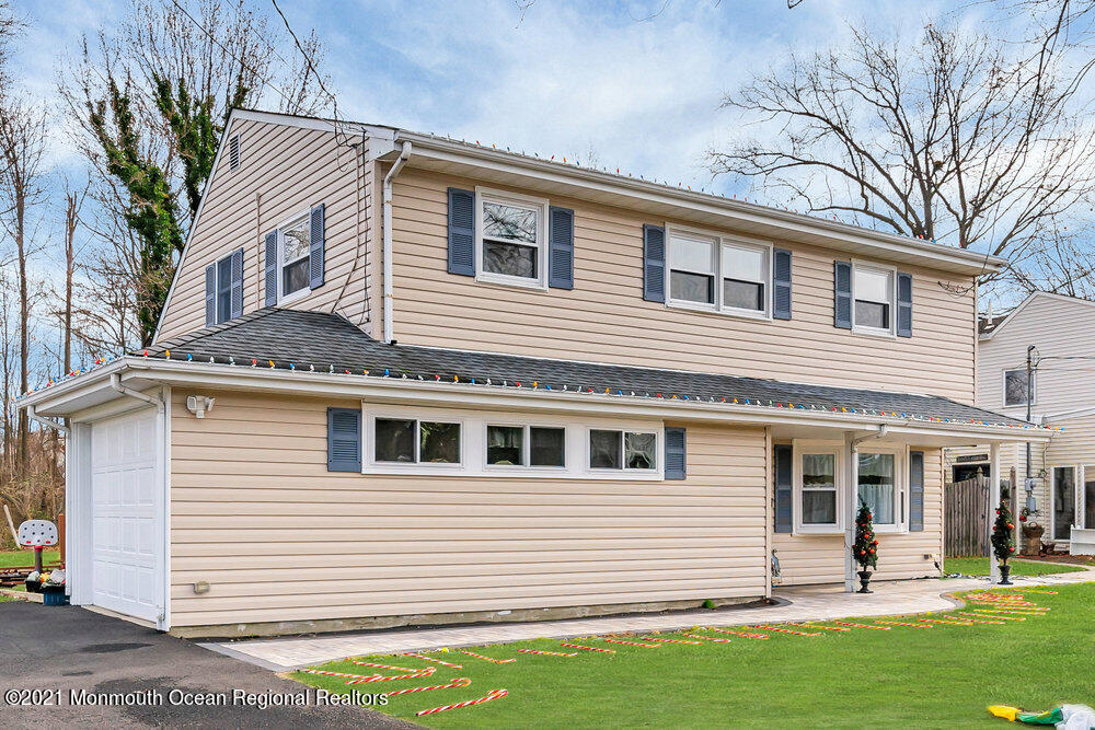 8 Carriage Road North Hazlet, NJ 07730 - Photo 7 of 52 003_dsc01617-1_copy