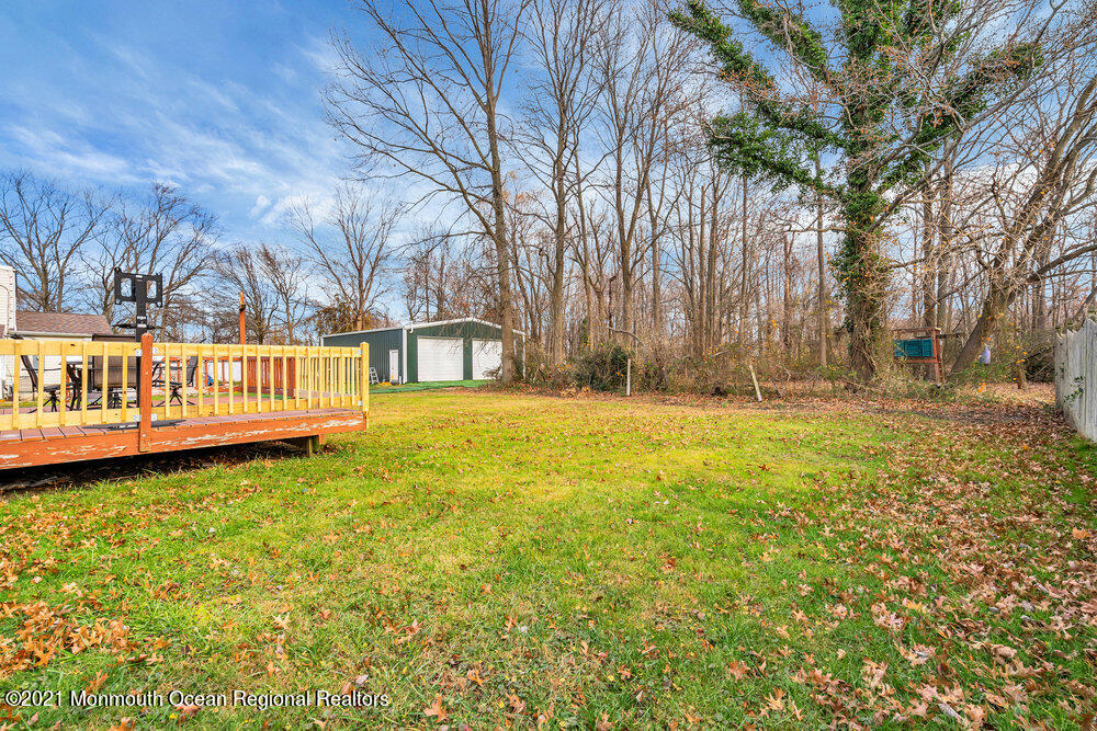 8 Carriage Road North Hazlet, NJ 07730 - Photo 10 of 52 048_dsc01597