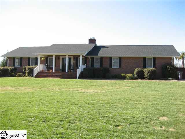 419 Phillips Lane Greer, SC 29650 - Photo 1 of 25 Gallery Image 1