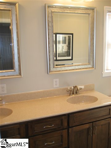 419 Phillips Lane Greer, SC 29650 - Photo 12 of 25 Gallery Image 12