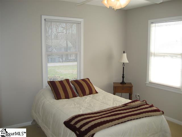419 Phillips Lane Greer, SC 29650 - Photo 14 of 25 Gallery Image 14