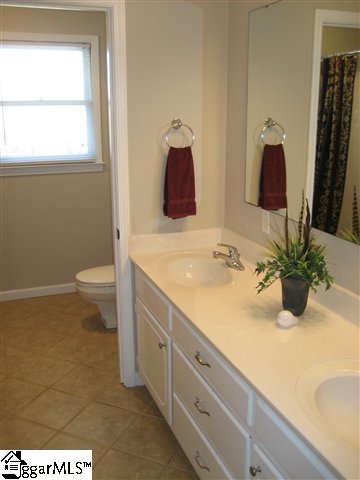419 Phillips Lane Greer, SC 29650 - Photo 16 of 25 Gallery Image 16
