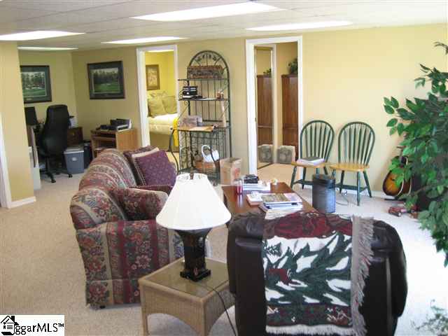 419 Phillips Lane Greer, SC 29650 - Photo 17 of 25 Gallery Image 17