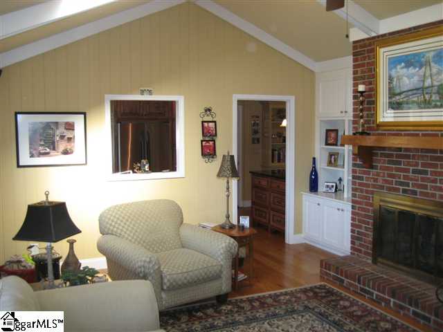 419 Phillips Lane Greer, SC 29650 - Photo 10 of 25 Gallery Image 10