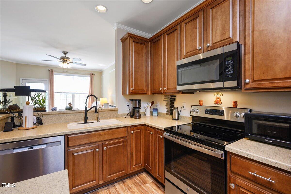 726 Bryant Street Raleigh, NC 27603 - Photo 7 of 23 09-- 6