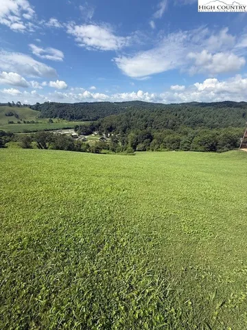 $96,900 | Green Meadows Drive, Todd, NC 28684