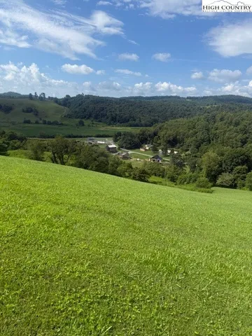 $96,900 | Green Meadows Drive, Todd, NC 28684