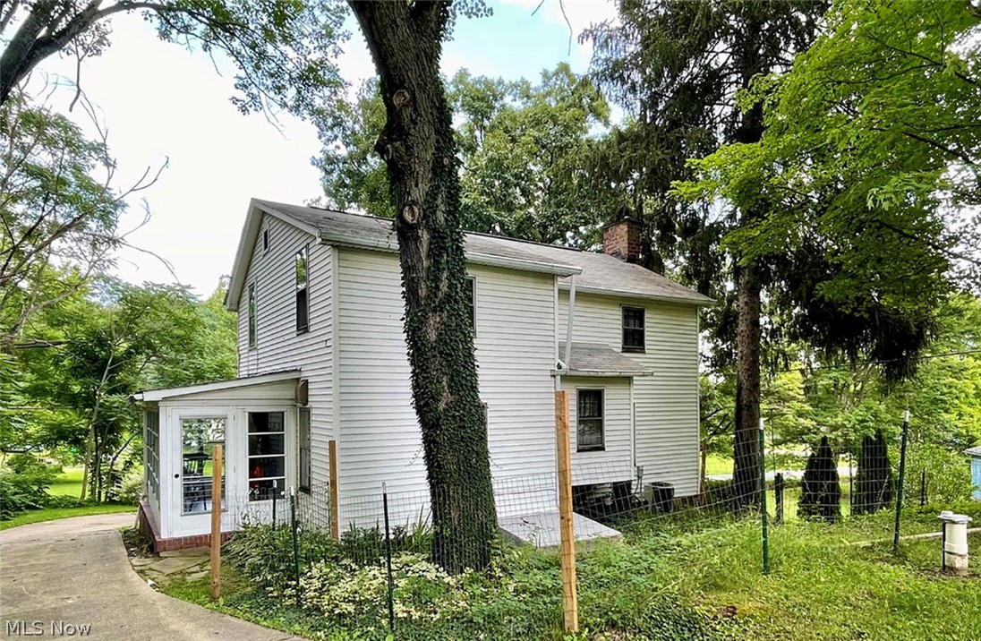 4142 Mapleton Street Southeast Canton, OH 44707 - Photo 3 of 21 Gallery Image 3