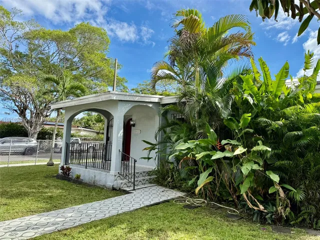 $625,000 | 3000 Northwest 5th Street, Miami, FL 33125