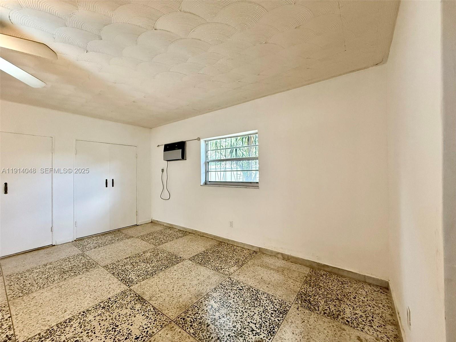 3000 Northwest 5th Street Miami, FL 33125 - Photo 23 of 54 a view of a big room with a empty space