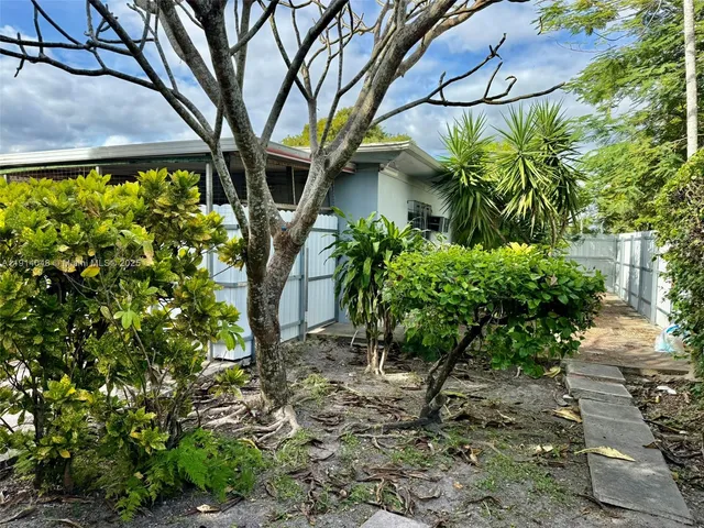 $625,000 | 3000 Northwest 5th Street, Miami, FL 33125