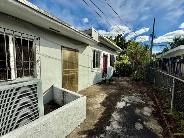 $625,000 | 3000 Northwest 5th Street, Miami, FL 33125